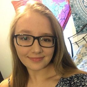 Meet your Posher, Krista